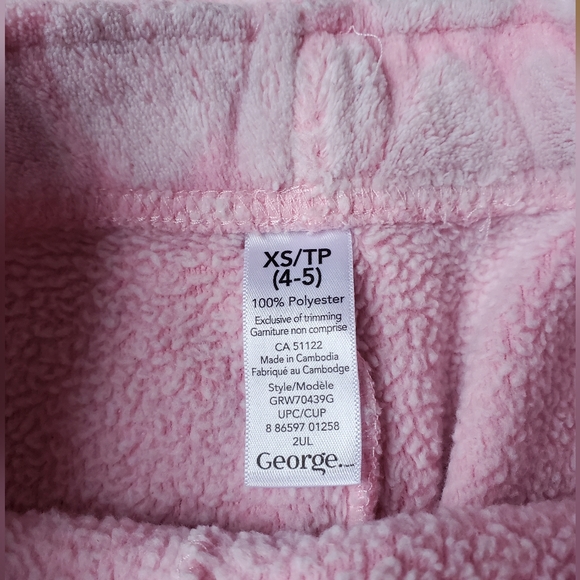 4-5T girls pink heart fuzzy pajama set - Picture 4 of 4
